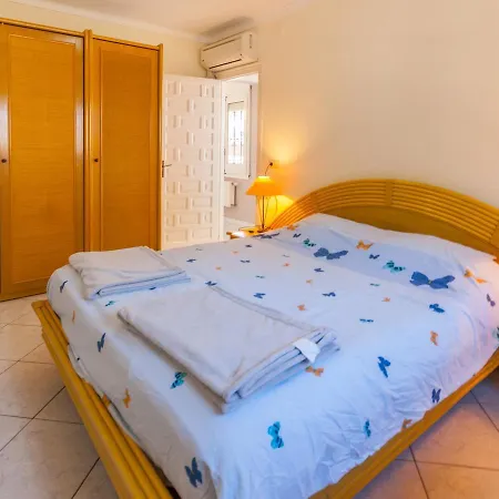 Vakantiehuis Fantastic With Private Pool In L Escala L' Escala