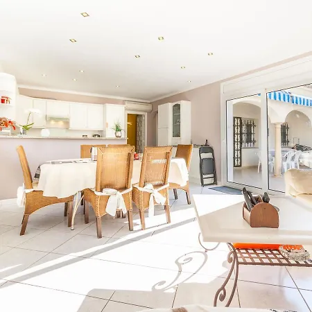Fantastic With Private Pool In L Escala *