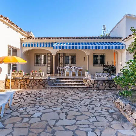 Fantastic With Private Pool In L Escala Holiday home
